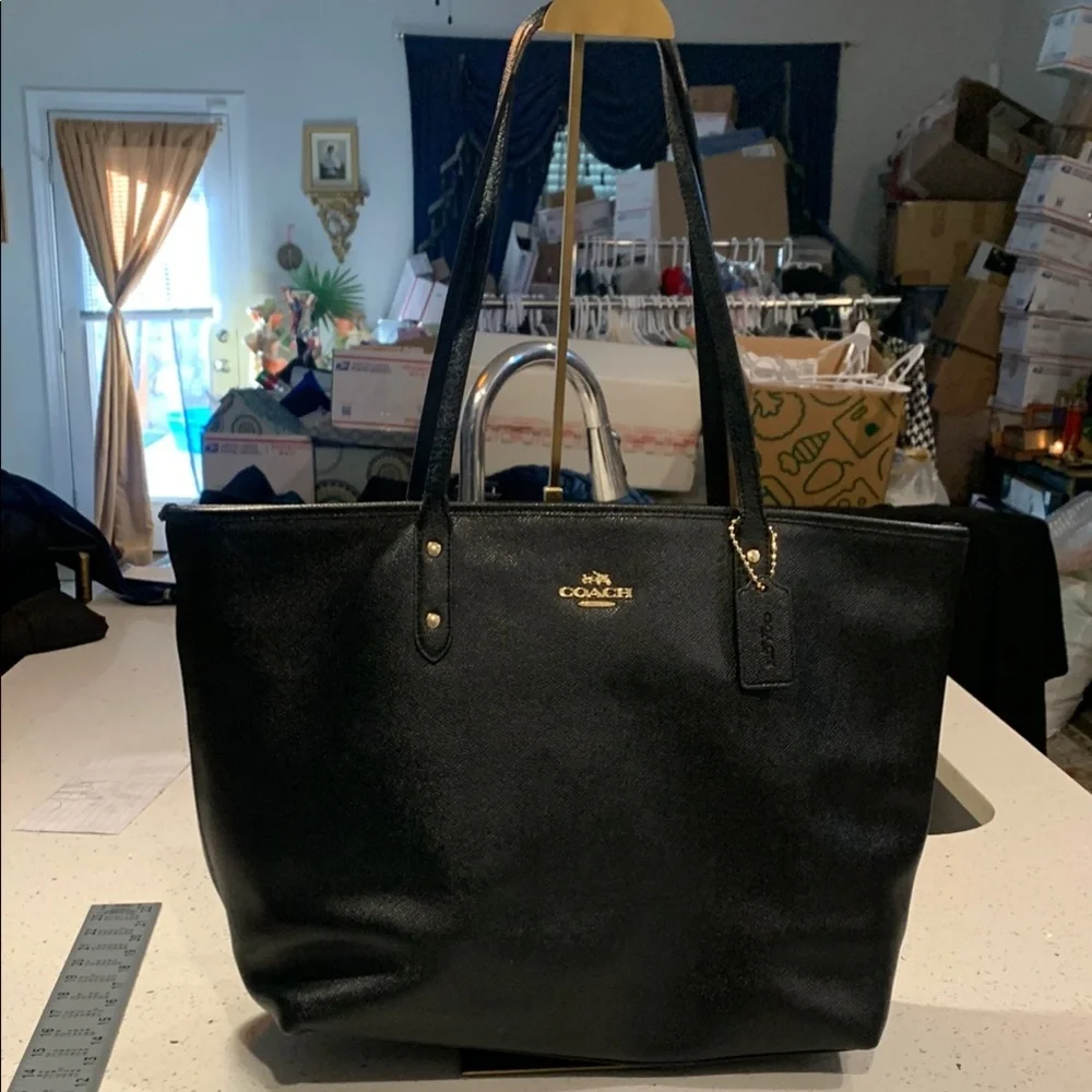Extra Large Coach Black Leather Tote Bag gold accents EUC - Picture 2 of 14